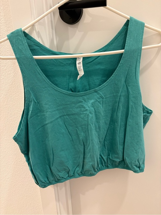 ALO Yoga Tops - alo yoga cool breeze tank *Read*